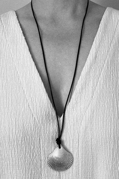 CLASSIC BEACHCOMBER PENDANT